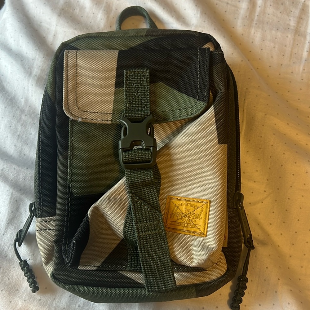 Small Hershel bag